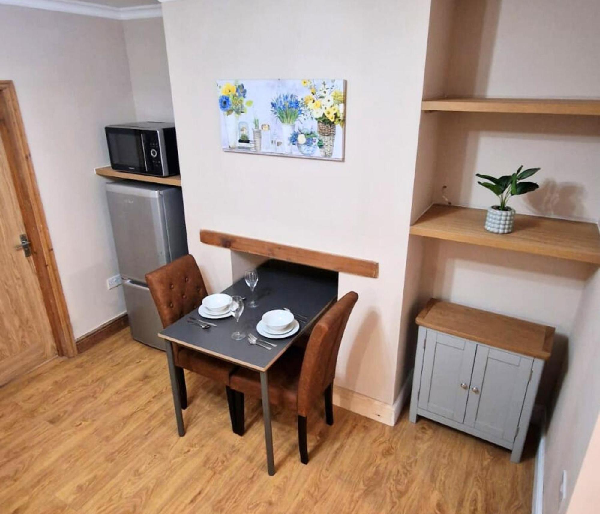 Luxury Family Apartment- Close To Leicester University ภายนอก รูปภาพ