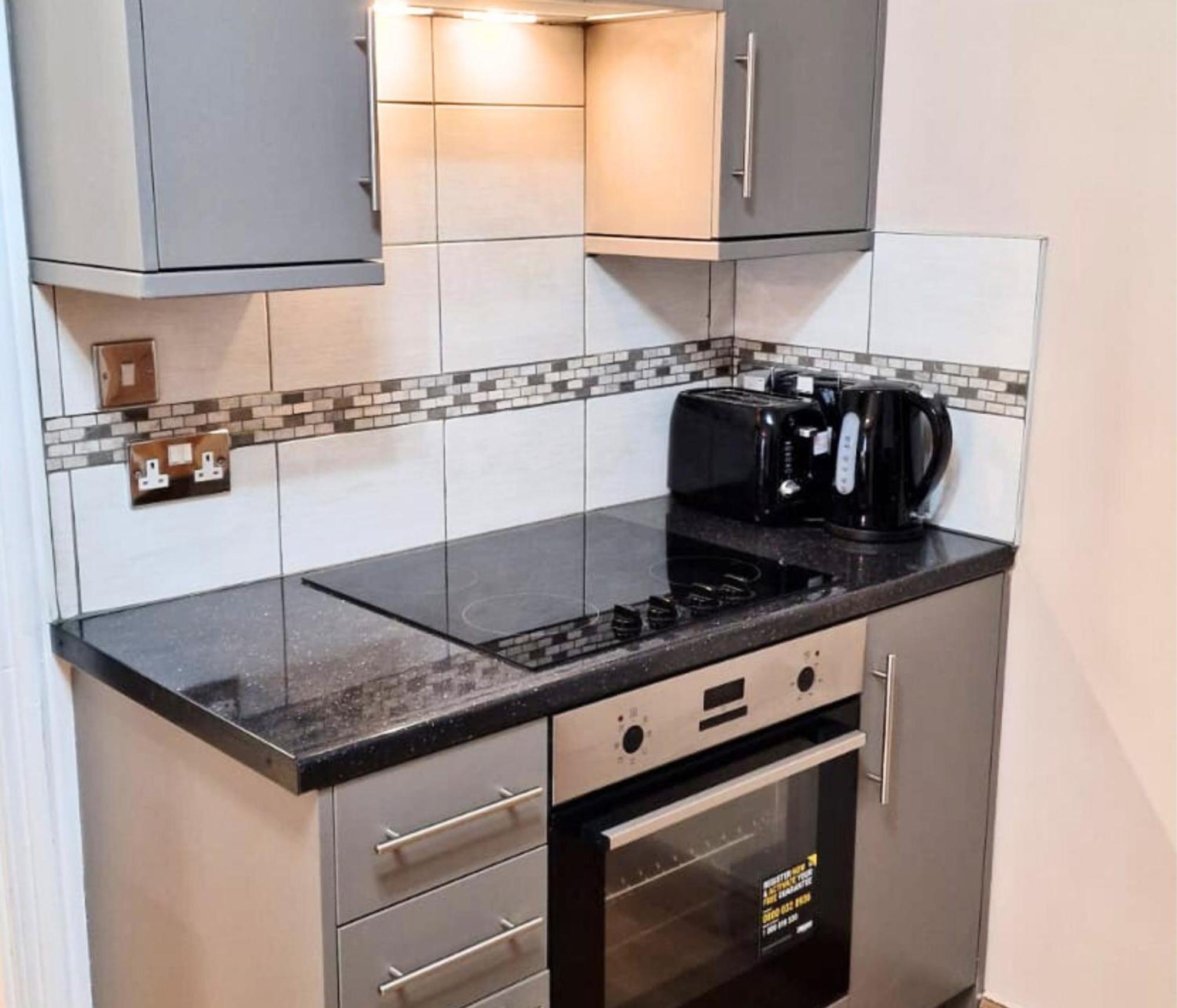Luxury Family Apartment- Close To Leicester University ภายนอก รูปภาพ