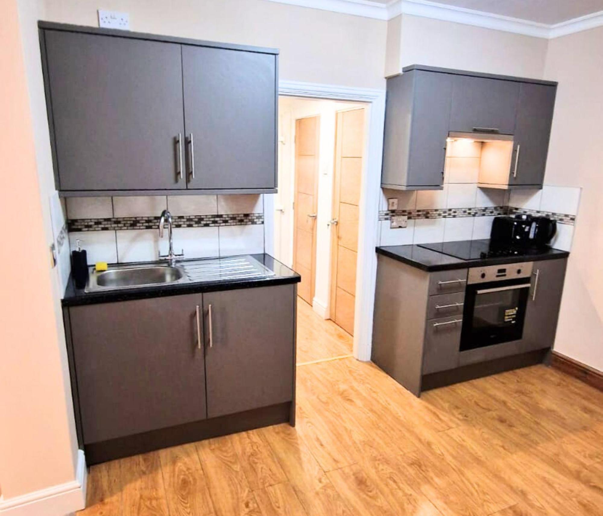 Luxury Family Apartment- Close To Leicester University ภายนอก รูปภาพ